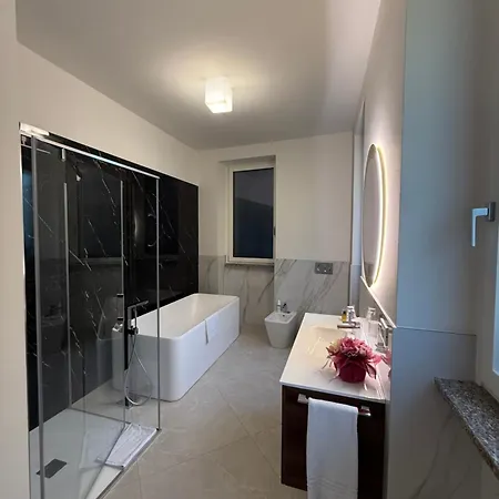 Lake Como Aparthotel Cernobbio